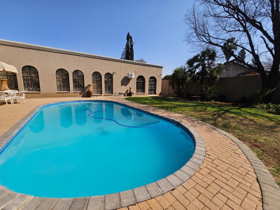 4 Bedroom Property for Sale in Jim Fouchepark Free State